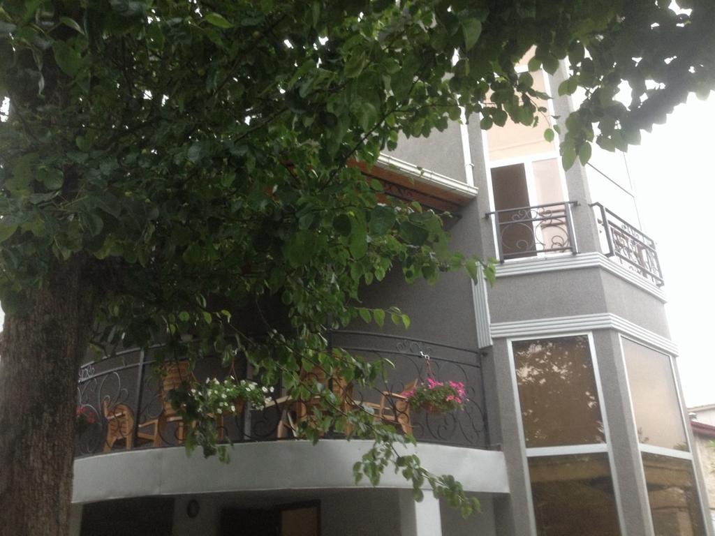 科布列季 微笑宾馆酒店 外观 照片