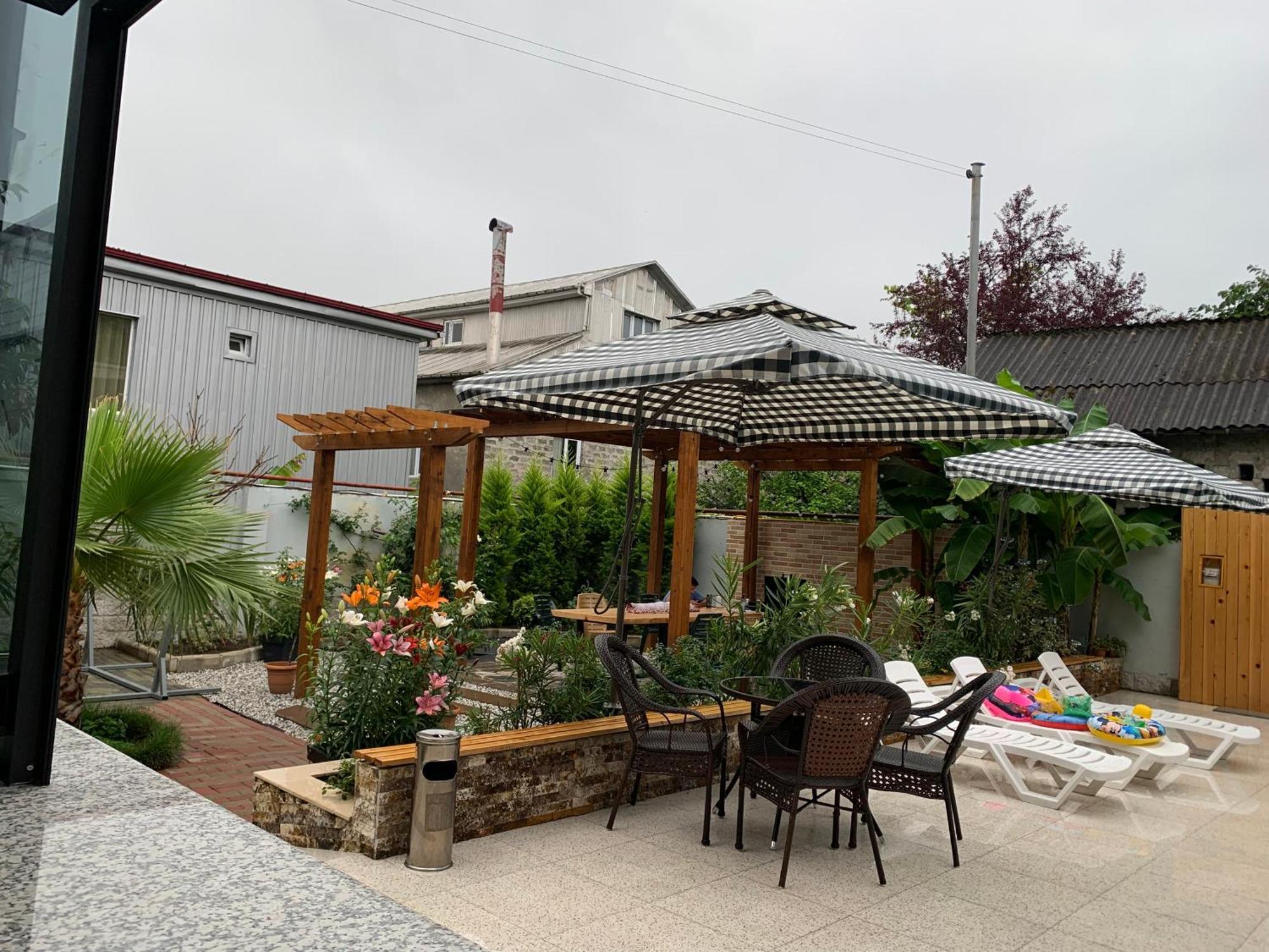 科布列季 微笑宾馆酒店 外观 照片
