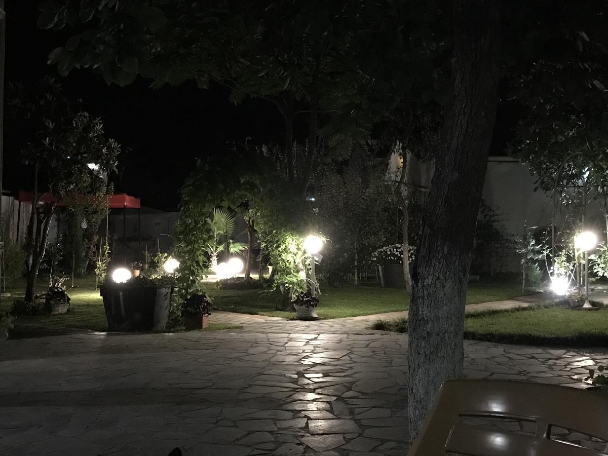 科布列季 微笑宾馆酒店 外观 照片
